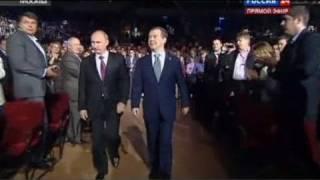 Медведев предлагает Путина в президенты