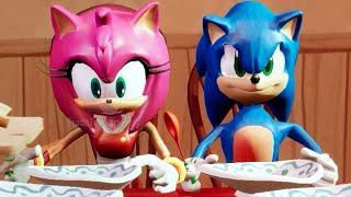 Hello Neighbor: Hide & Seek - Sonic the Hedgehog (Aaron) & Amy Rose (Mya) & Jules (Neighbor) Stage 1
