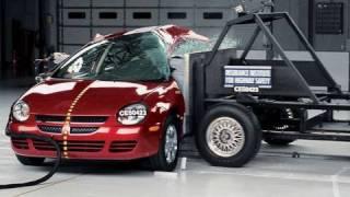 2005 Dodge Neon side IIHS crash test