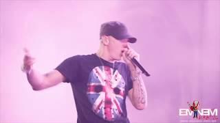 Eminem - Berzerk (Live at Wembley Stadium in London, England)