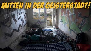 WIR übernachten in EINER GEISTERSTADT! 