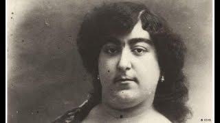 A story of Princess Qajar with Mustache: Men killed themselves for her!!