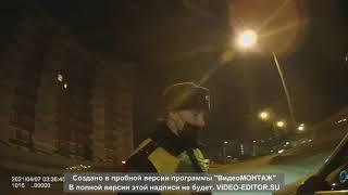 Доблестный стекло выбивальщик ДПС Красноярск и  " провокатор" водитель? Беспричинная остановка.