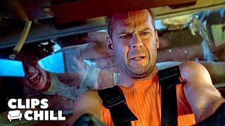 “Please Help” | The Fifth Element (Bruce Willis, Milla Jovovich)