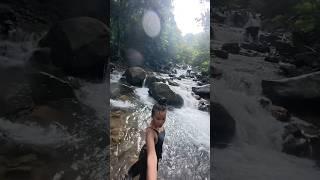 Pas lagi mandi di sungai ketemu perawan lagi cuci sempak🩲#campingceria#pendakicantik#shortvideo