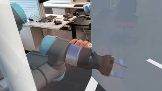 Mixed Reality based interaction between a robotic arm and a virtual environment