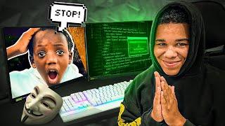 HACKING ROBLOX with SUPER SIAH!!