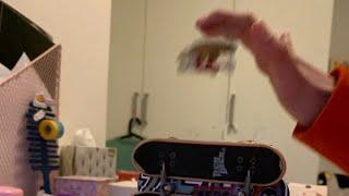 How to Ollie on a fingerboard!(how I learned my ollie) #skate#fingerboarding