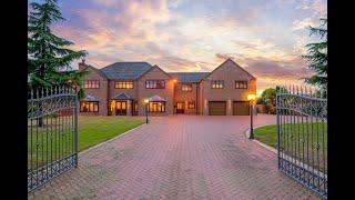 Substantial modern edge of town family home