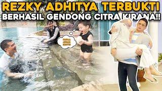 LIAT PAPA REZKY SHOOTING ADEGAN BERENANG, ATHAR IKUTAN NYEBUR!!