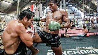 Muay Thai Motivation - Crazy training Buakaw