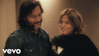 Marcela Morelo, Diego Torres - Chau - Me Puedo Equivocar - (Official Video)