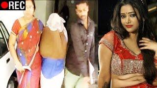 Actress Swetha Basu Prasad ARRESTED for PROSTITUTION | Bollywood Breaking News |