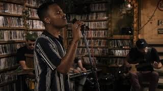 Sedric Perry sings 'I Can't Breathe' by H.E.R. — Cassette Head Sessions