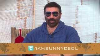 Sunny Deol Asks His Fan To Follow Him On Twitter