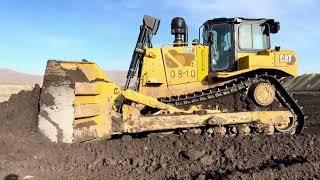 DOZER Cleans the Soil Coming From GIANT EXCAVATOR #dozer #bulldozer #liebherr #caterpillar #explore