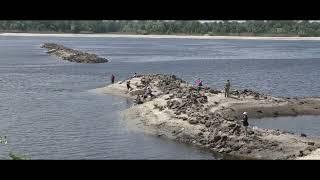 Вода ушла.  Днепр  вчера. Запорожье 16.6.2023.