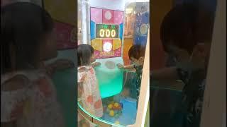 Mandi bola lagi bareng alisha |baby shark