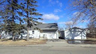 105 Pine St S, Sauk Centre, MN Presented by John Holthaus.