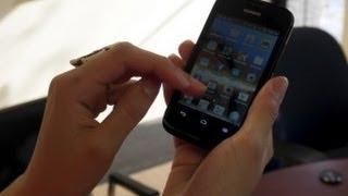 HUAWEI Ascend Y210 Unboxing