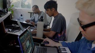 MAKING MUSIC WITH THE OB-4 FEATURING THE KOUNT, DILIP,  J.ROBB, HXNS, OTXHELLO, NOAM & ELUJAY!