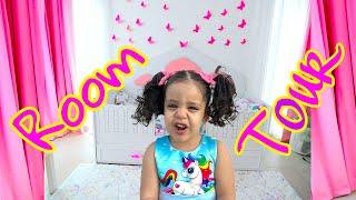 Amira and her new pink room