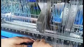 How to connect yarn to raschel machine