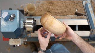 Glenn Lucas woodturner demonstrates The Dublin Viking Bowl