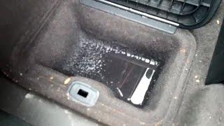 ️ water in footwell:  Renault Scenic 2  how to clean drain