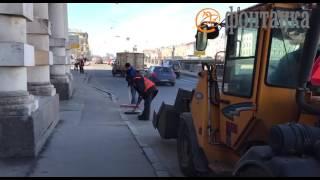 Уборка улиц от пыли в Петербурге