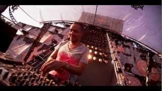 Wildstylez Feat. Niels Geusebroek - Year Of Summer (Official Videoclip)