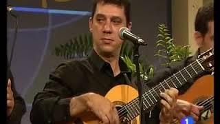 Los canarios interpretando popurrí de los Panchos