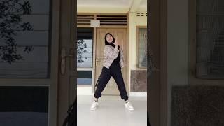 TAEYONG 'SHALALA(샤랄라)' Dance Cover by Nayla Tiaraa | Indonesia #shalalachallenge #taeyong #shorts