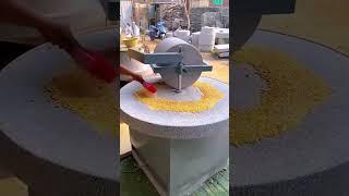 Usage process of electric stone mill