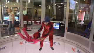Indoor flying at iFly Seattle - watch these kids fly!