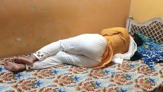 Desi Aunty Sleeping | Hot Sleeping Vlog | Desi Cleaning Vlog | Pakistani Housewife Hot Vlog