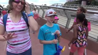 2015/07/15 exploring Epcot on our first day