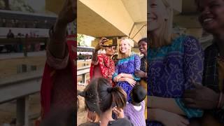 Russian kudi helps homeless people in India 