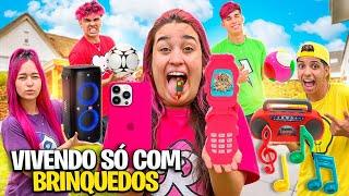 VIVENDO SÓ COM BRINQUEDOS POR 100 HORAS *Quem venceu?