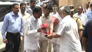 Telangana CM KCR Convoy Exclusive at HICC in Hyderabad