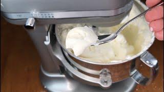 Easy American buttercream frosting recipe not too sweet tutorial how to make