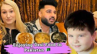 Enjoying Desi Food In Pakistan  | Zeeshan Jutt | Vlog