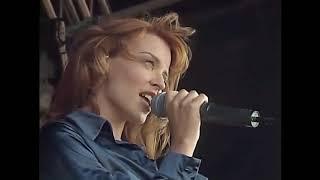 Kylie Minogue T In The Park Performance (Strathclyde Country Park 06.08.1995)