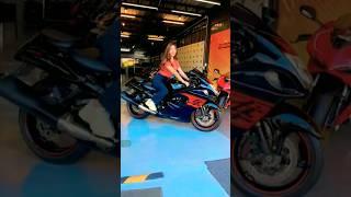 #viral #bike #shorts #girlbike #bikestunt  #alonenishant