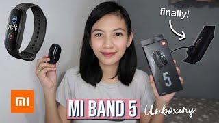 Xiaomi Mi Smart Band 5 Unboxing ⌚️ | Easy Charging, Finally!