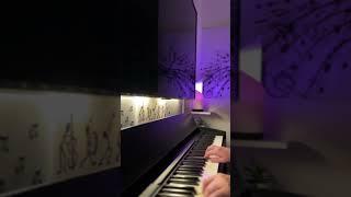 فيروز وينن عزف بيانو وليد المطعم