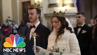 Ukrainian Couple Go Ahead With Wedding Despite Russian Invasion