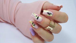 pastel leaves nails art / Gabrielle Nails Charbonne