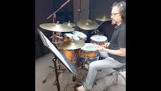 how to play Soft rock cafe - London College of Music Drumkit Exams Grade 1