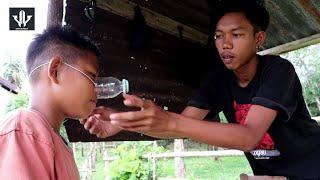 Lucu  Pak Guru Jual Masker Impor Luar Negri - Film dayak si' Baga Episode 16